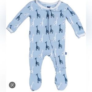 New Kickee Pants Giraffe Footie Pajamas 0-3 Newborn